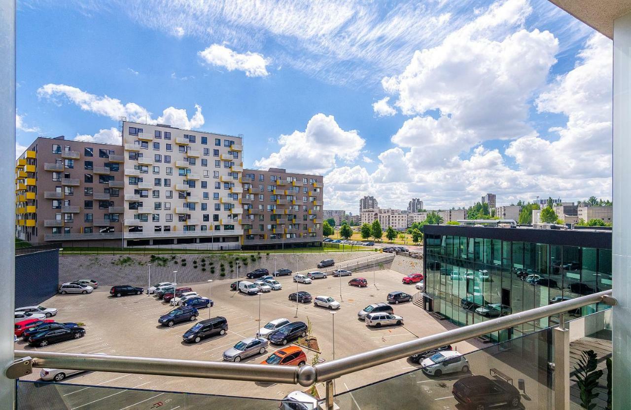 Bright Apartment Near Akropolis Vilnius Exterior photo